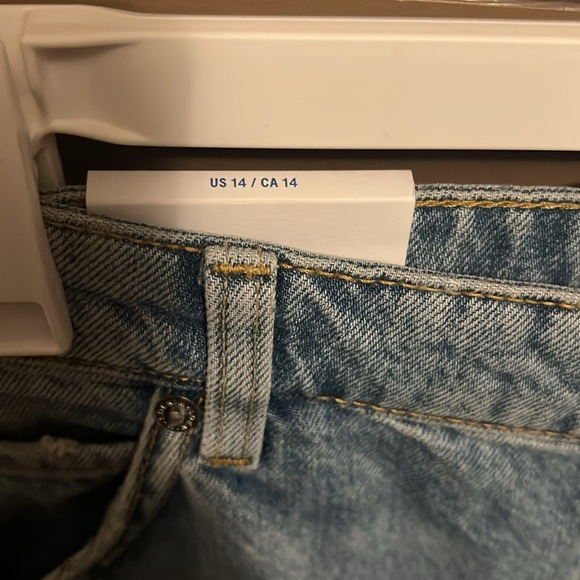 H&M boyfriend low waist distressed jeans - Picture 3 of 5